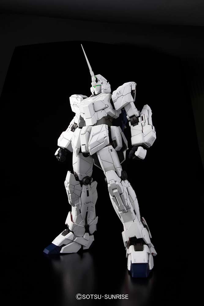 Gunpla PG 1/60 Gundam Unicorn RX - 0 - MEKA NEKO